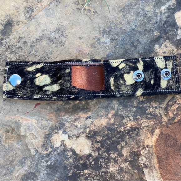 Genuine 💯 Cowhide Cuffs - Picture 5 of 16